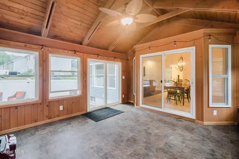 Exterior - 2 Amanda Way, Niskayuna, NY 12309 photo 6 of 12