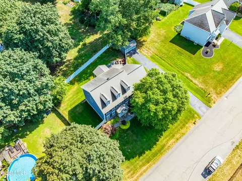 View/Area - 2 Amanda Way, Niskayuna, NY 12309 photo 3 of 4