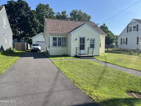 20 Putnam Ave, Fort Edward, NY 12828