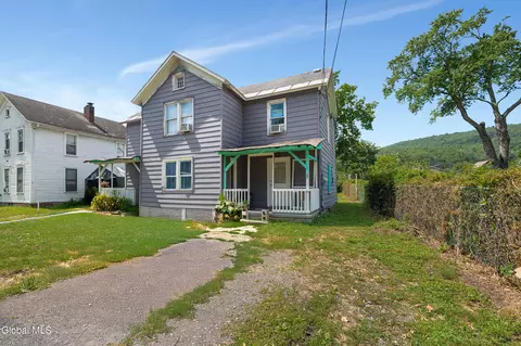 959-961 River Rd, Schenectady, NY 12306