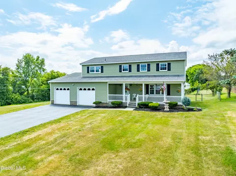 125 Latham Ridge Rd, Latham, NY 12110