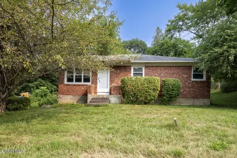 2281 E Schodack Rd, East Schodack, NY 12063