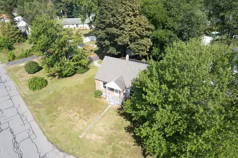 View/Area - 2650 3rd Ave, Schenectady, NY 12303 photo 3 of 4