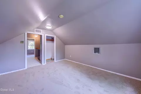 Bedroom - 2650 3rd Ave, Schenectady, NY 12303 photo 9 of 11