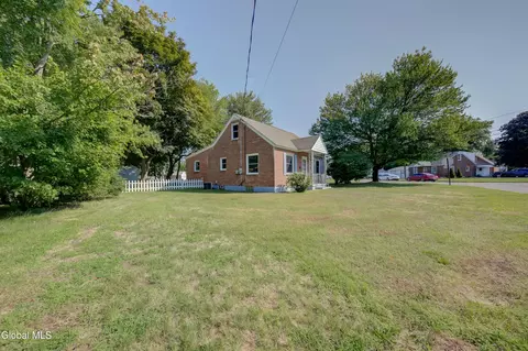 Exterior - 2650 3rd Ave, Schenectady, NY 12303 photo 13 of 14