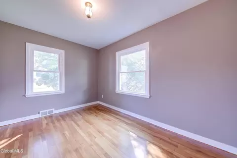 Bedroom - 2650 3rd Ave, Schenectady, NY 12303 photo 1 of 11