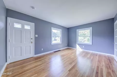 Living - 2650 3rd Ave, Schenectady, NY 12303 photo 3 of 3