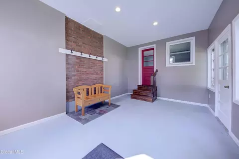 Exterior - 2650 3rd Ave, Schenectady, NY 12303 photo 6 of 14