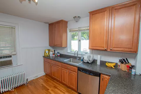 Kitchen - 26 Center View Dr, Troy, NY 12180 photo 2 of 3