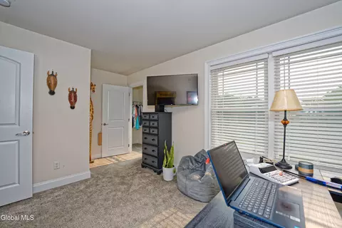 199 Maple Ave Ext, Schenectady, NY 12302 photo 35