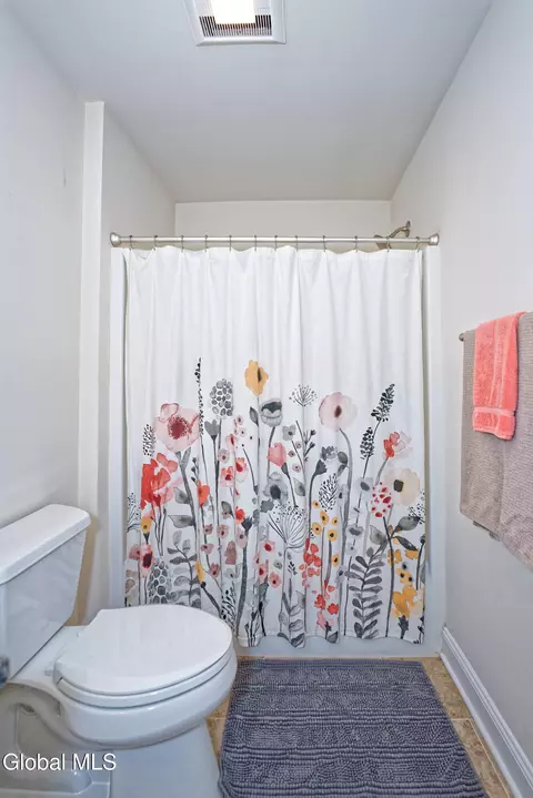 199 Maple Ave Ext, Schenectady, NY 12302 photo 37