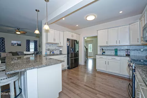 199 Maple Ave Ext, Schenectady, NY 12302 photo 16
