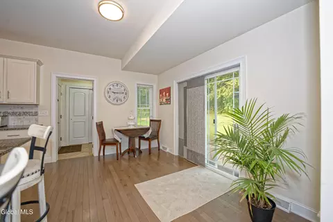 199 Maple Ave Ext, Schenectady, NY 12302 photo 12