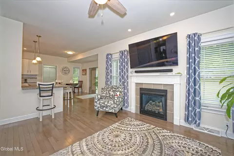 199 Maple Ave Ext, Schenectady, NY 12302 photo 23