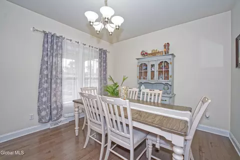 199 Maple Ave Ext, Schenectady, NY 12302 photo 9