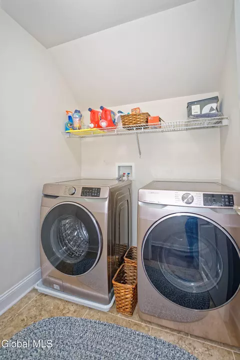 199 Maple Ave Ext, Schenectady, NY 12302 photo 39
