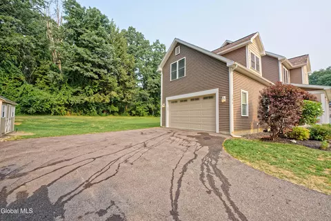 199 Maple Ave Ext, Schenectady, NY 12302 photo 40