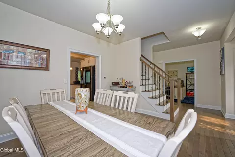 199 Maple Ave Ext, Schenectady, NY 12302 photo 8