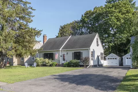 274 Kenwood Ave, Delmar, NY 12054