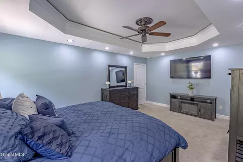 Bedroom - 534 Ridge Rd, Schenectady, NY 12302 photo 3 of 12