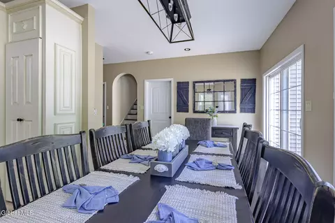 Dining - 534 Ridge Rd, Schenectady, NY 12302 photo 6 of 6