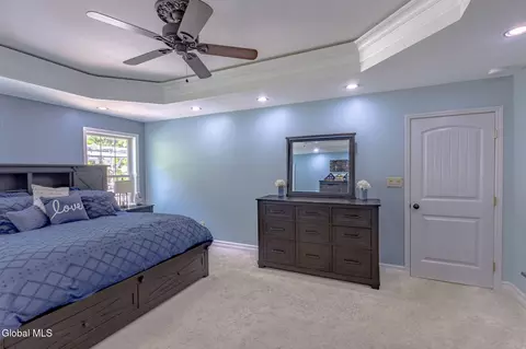Bedroom - 534 Ridge Rd, Schenectady, NY 12302 photo 4 of 12