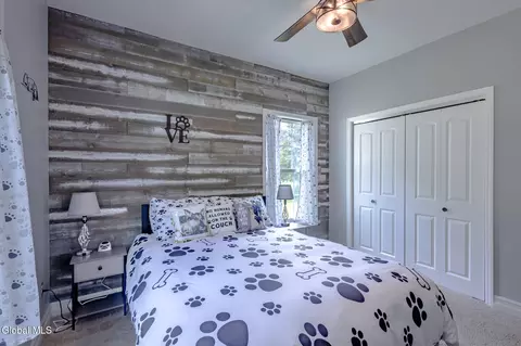 Bedroom - 534 Ridge Rd, Schenectady, NY 12302 photo 8 of 12