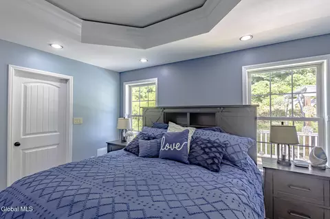 Bedroom - 534 Ridge Rd, Schenectady, NY 12302 photo 5 of 12