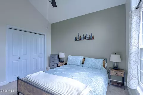 Bedroom - 534 Ridge Rd, Schenectady, NY 12302 photo 12 of 12