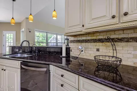 Kitchen - 534 Ridge Rd, Schenectady, NY 12302 photo 6 of 7