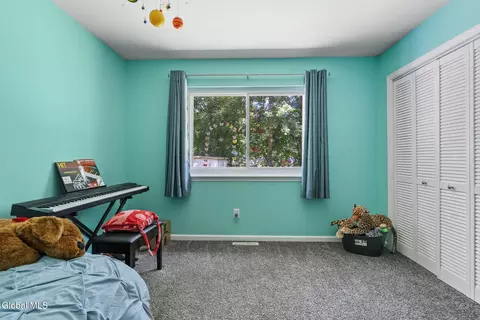 19 Schuster Rd, Schenectady, NY 12303 photo 28