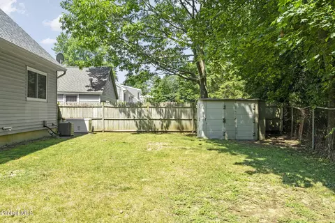 19 Schuster Rd, Schenectady, NY 12303 photo 7
