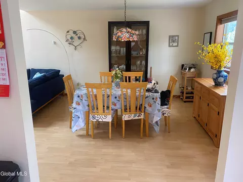 491 Chadwick Rd, Schenectady, NY 12304 photo 9
