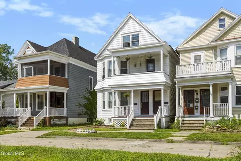 145 7th Ave, Troy, NY 12180