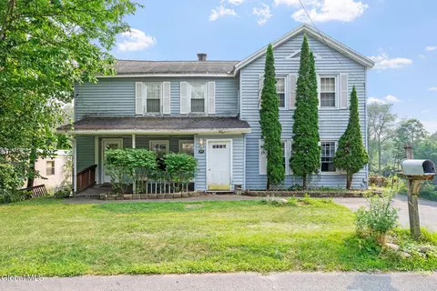 50 Maple St, Broadalbin, NY 12025