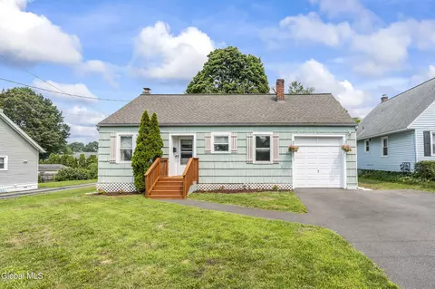 227 Hampton Ave, Rensselaer, NY 12144