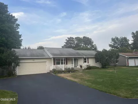 23 Westland Ave, Queensbury, NY 12804