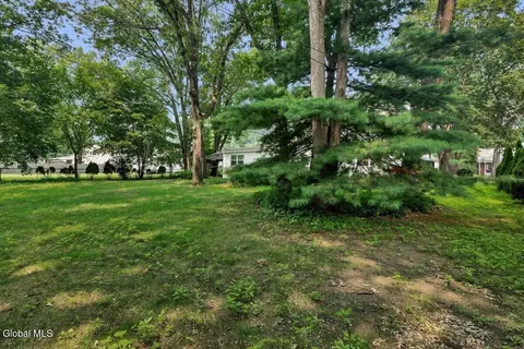 158 Willow Ln, Glenville, NY 12302 photo 35