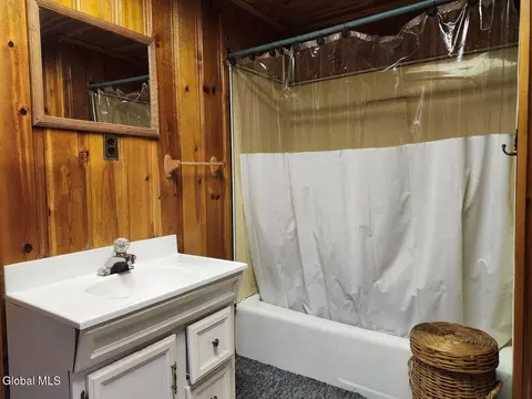 Bath - 29 Battenkill Evergreens, Salem, NY 12865 photo 2 of 3