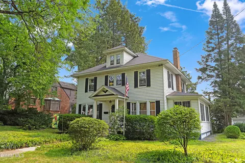104 Collins St, Scotia, NY 12302