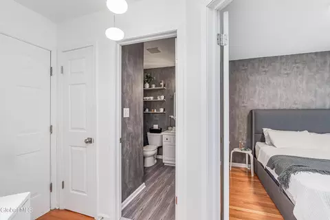Entry Way - 23 Ashgrove Ln, Selkirk, NY 12158 photo 3 of 4