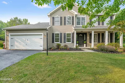 23 Ashgrove Ln, Selkirk, NY 12158