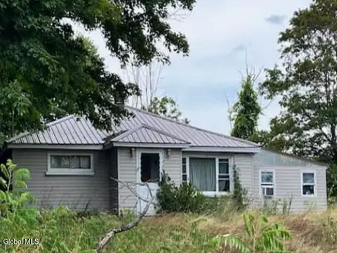 7429 Cemetery Rd, Rome, NY 13440
