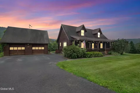1074 Charlotte Valley Rd, Summit, NY 12175