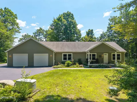 1160 Ridge Rd, Broadalbin, NY 12025