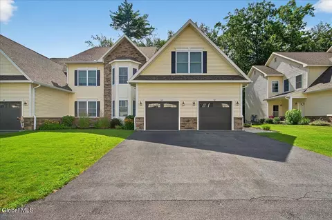 50 Anthony Pl, Ballston Spa, NY 12020