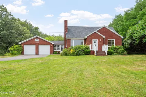 1029 Ridge Rd, Glenville, NY 12302