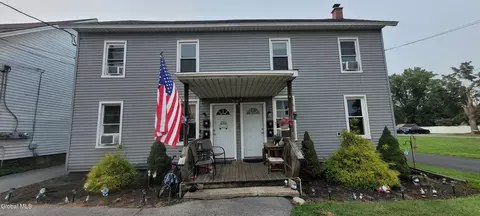 613 Hudson Ave, Stillwater, NY 12170