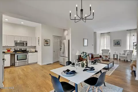 Dining - 3 Eagle St, Troy, NY 12180 photo 3 of 3