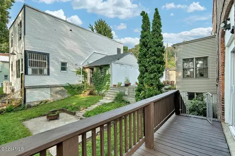 Exterior - 3 Eagle St, Troy, NY 12180 photo 4 of 11